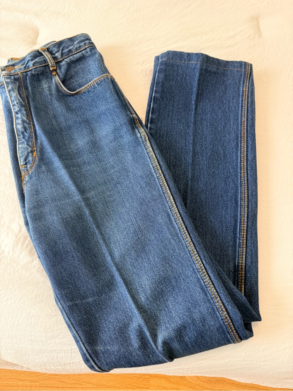 Vintage Gloria Vanderbilt by Murjani Women's Blue Straight-Leg Jeans